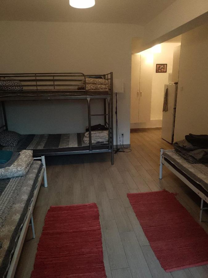 Appartement Mieszkanie #3 - Kawalerka Z Kuchnia I Lazienka 1-4 Osoby, To Jeden Pokoj-kawalerka Krakau